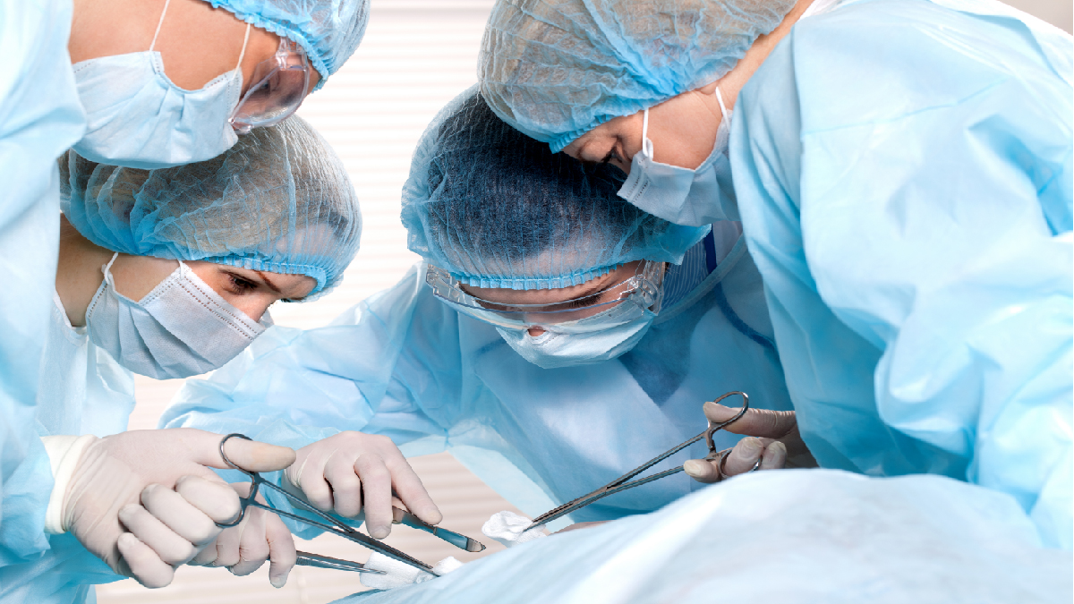 minimally invasive gynecologic surgeon