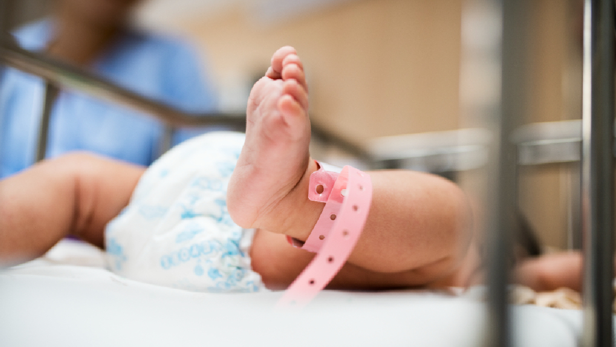 signs of colic in infants	